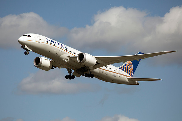 Boeing 787-8 Dreamliner (N26909) United Airlines