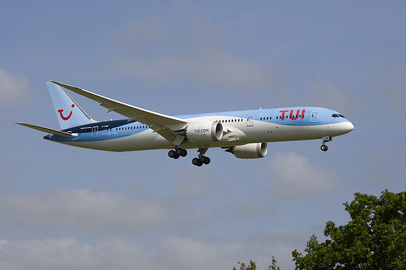 Boeing 787-9 Dreamliner (G-TUIM) TUI