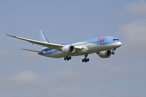 Boeing 787-9 Dreamliner (G-TUIM) TUI