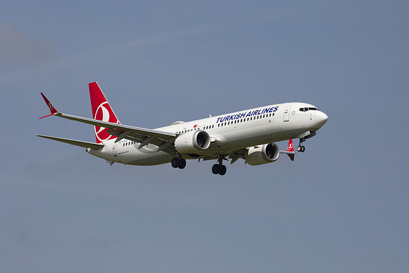 Boeing 737-9 MAX (TC-LYA) Turkish Airlines