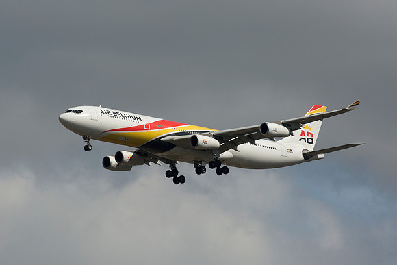 Airbus A340-313 (OO-ABA) Air Belgium