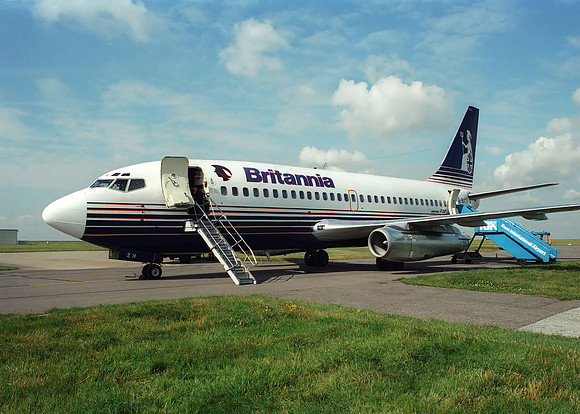 Boeing 737-200 (G-BAZH) Britannia