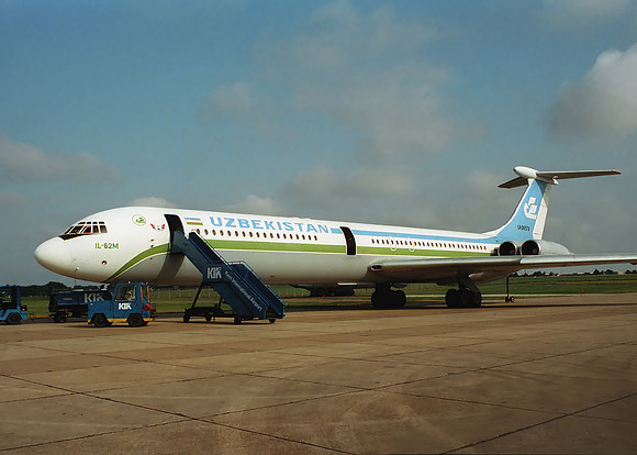 Ilyushin IL-62 (UK86578) Uzbekistan Airlines